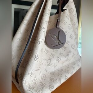 The Carmel hobo bag is a spacious, lightweight style in Mahina calf leather